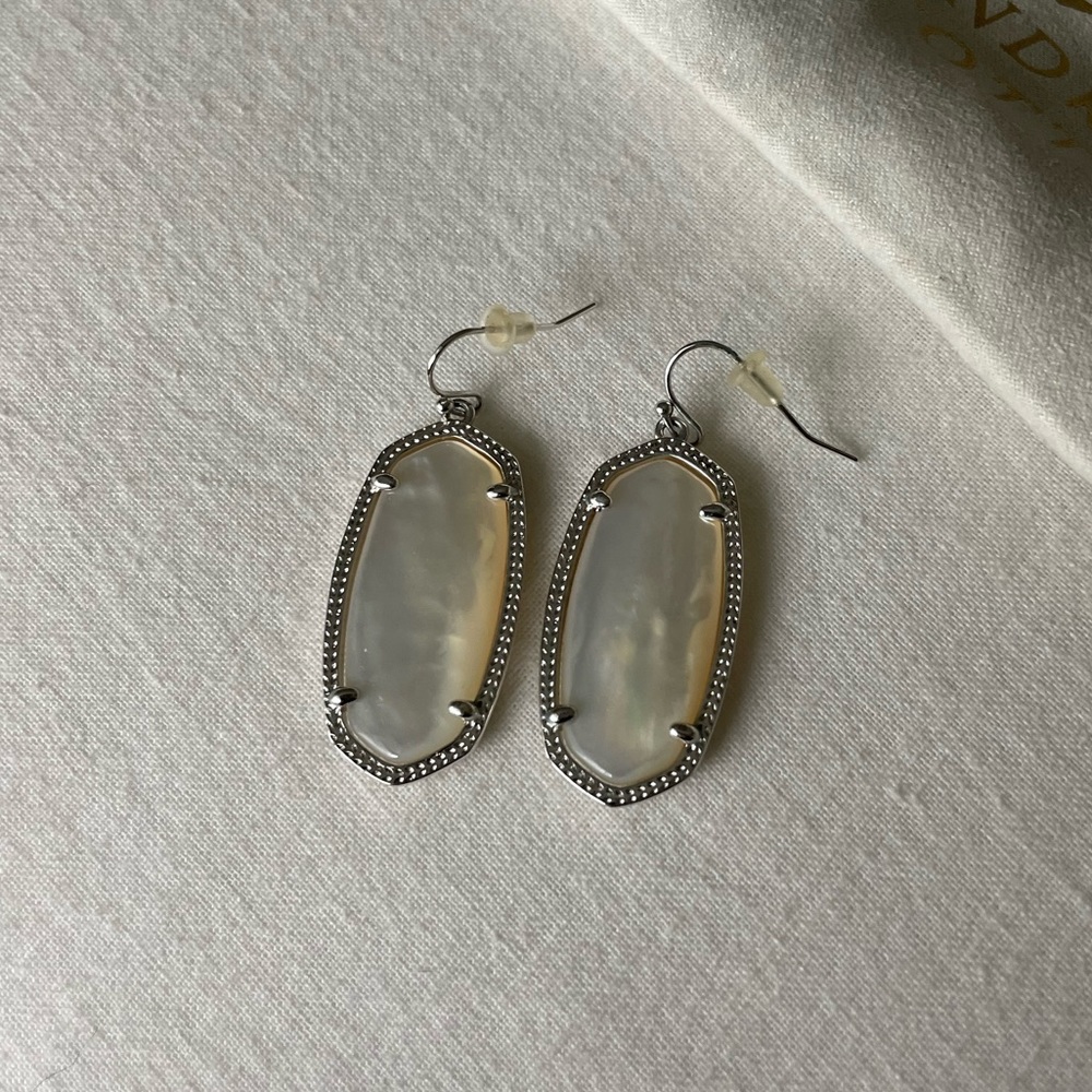 Kendra Scott Silver Earrings in Iridescent White - Picture 4 of 5